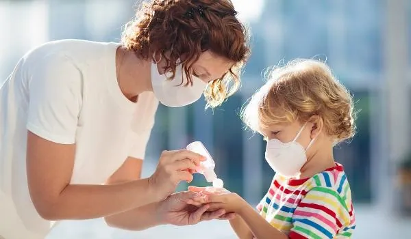 Comment expliquer le coronavirus aux enfants marocains ?
